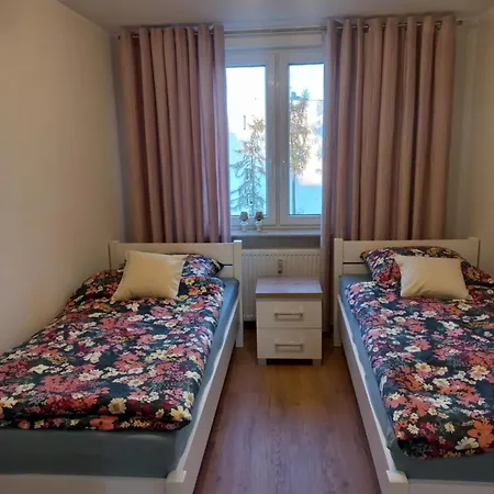 Apartment Tuz Przy Rynku *